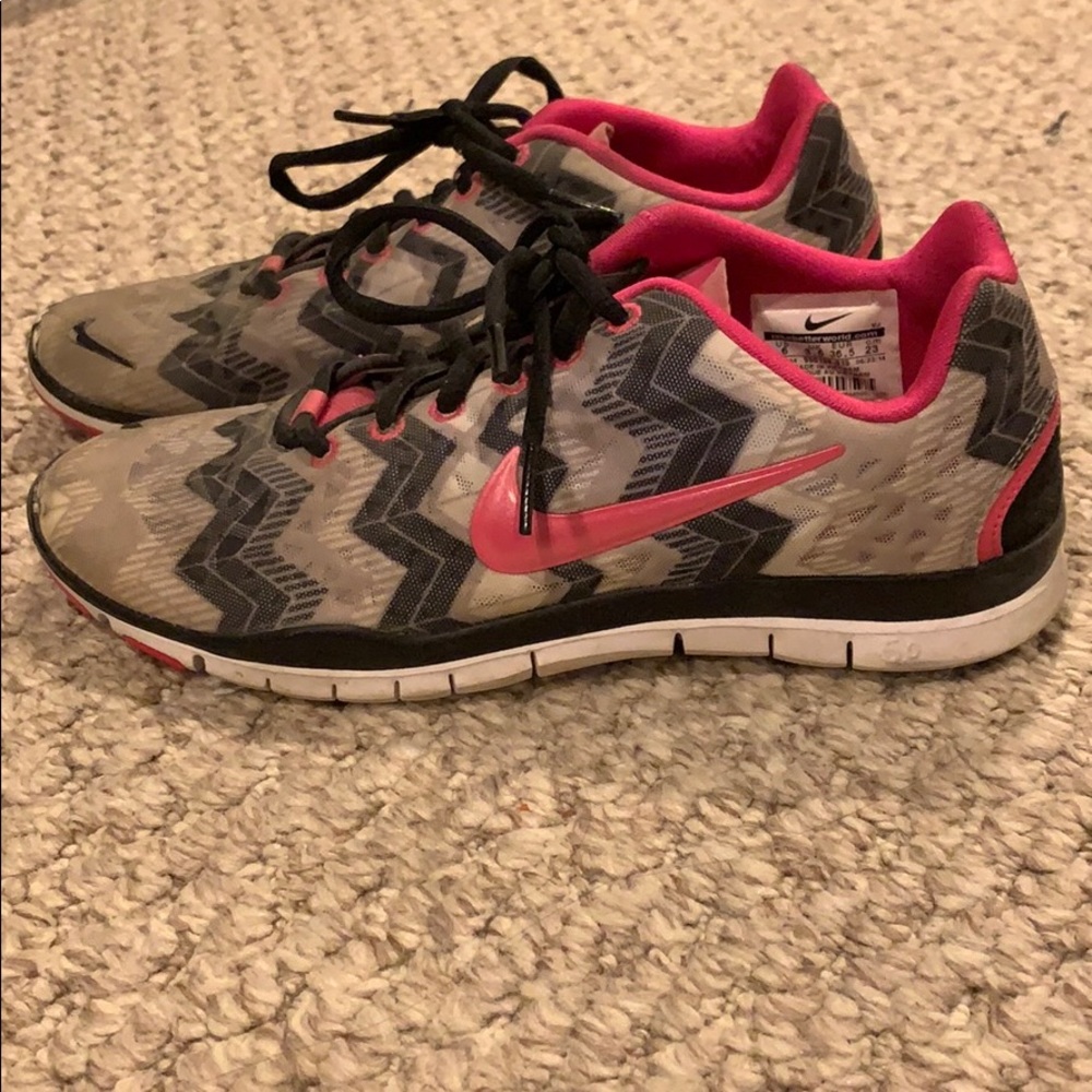 NIKE FREE TR FIT 3 woman’s size 6
